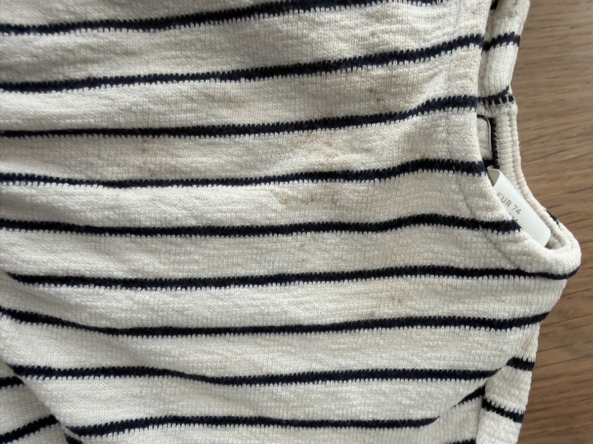 H&M Hosen: H&M Strampler gestreift Grösse 74 mit Flecken – Gebraucht aus Naters von stegga 2