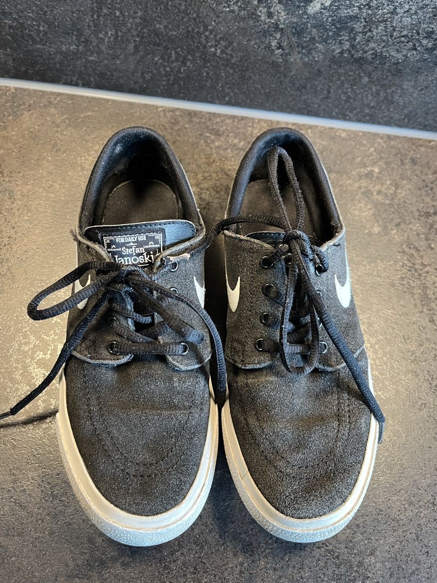 Nike Scarpe da uomo: Schuhe Nike Janoski - Gr. 38 – Usato da Triengen venduto da pow_14 1