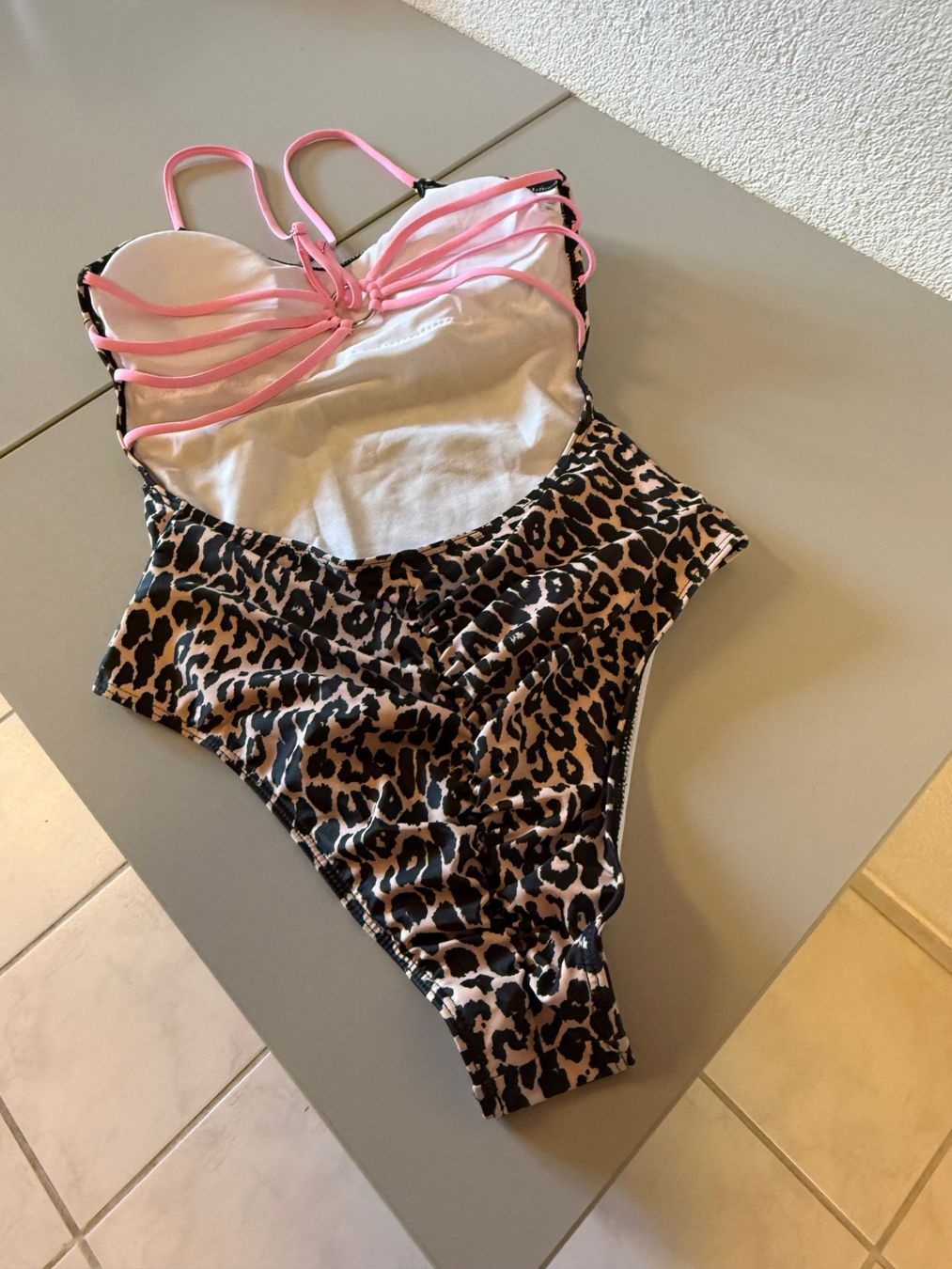 Shein Badekleider & Bikinis: Sexy Badeanzug Leopard Grösse M 🐆👙 – Neu und originalverpackt aus Riedt b. Erlen von Malaika57 1