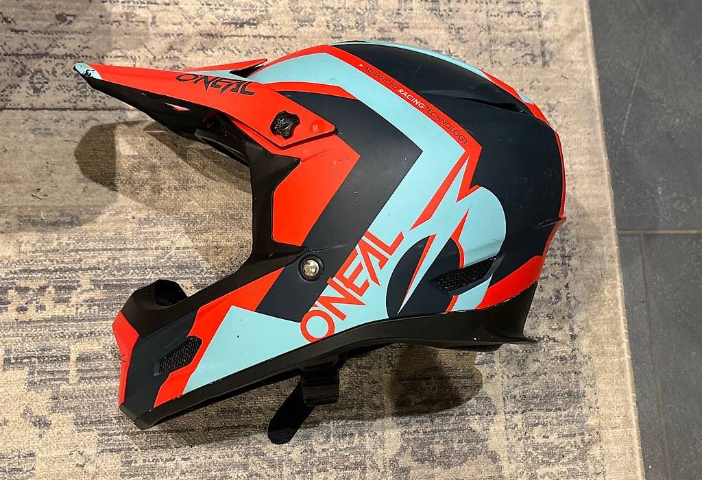 Caschi: Fullface MTB Helm O'Neill Gr.M – Usato da St. Gallen venduto da steppenpferdchen 2