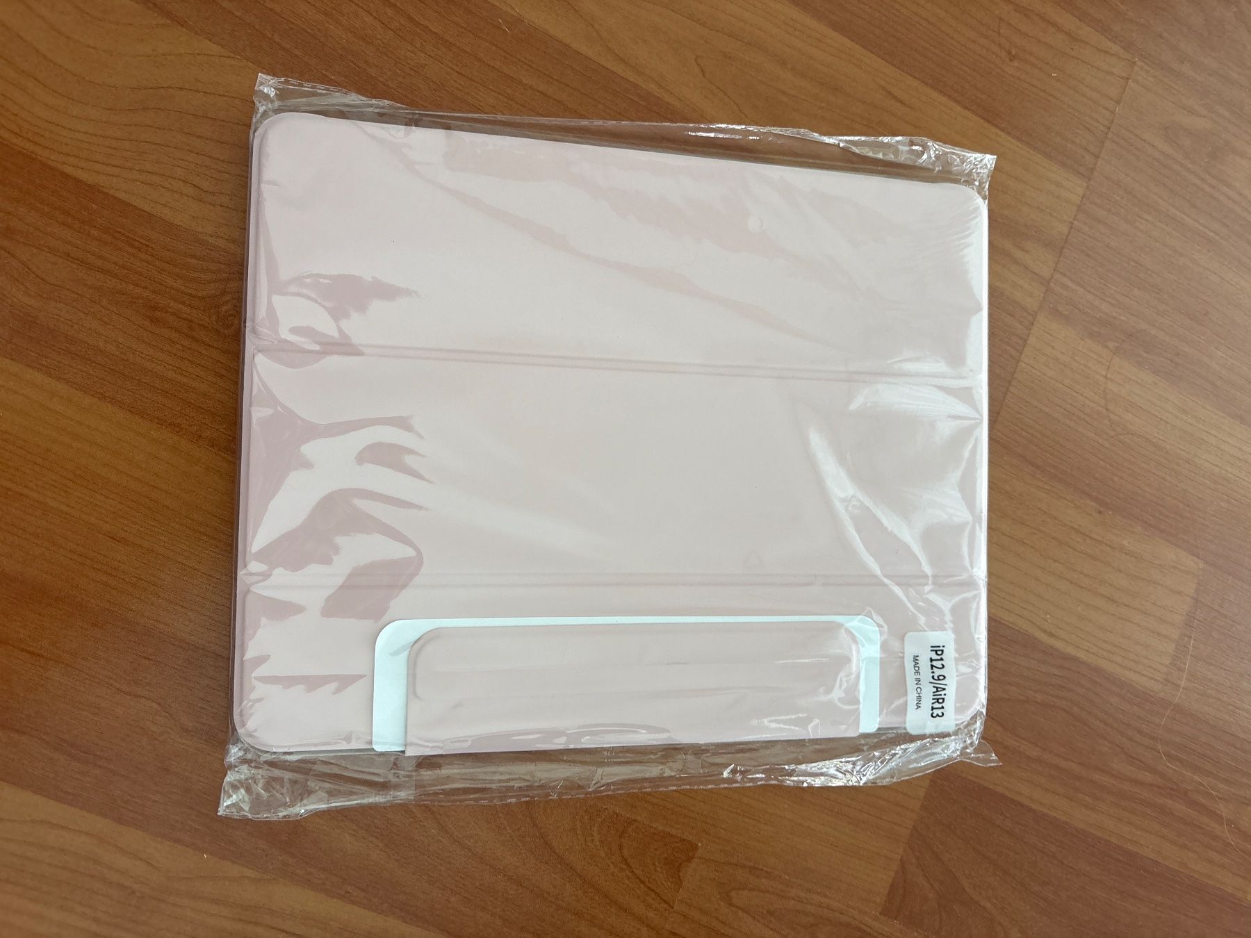 Covers & Borse: Ipad Hülle Rosa 13-Zoll – Nuovo e nell'imballaggio originale da Wettingen venduto da ali_t2jr