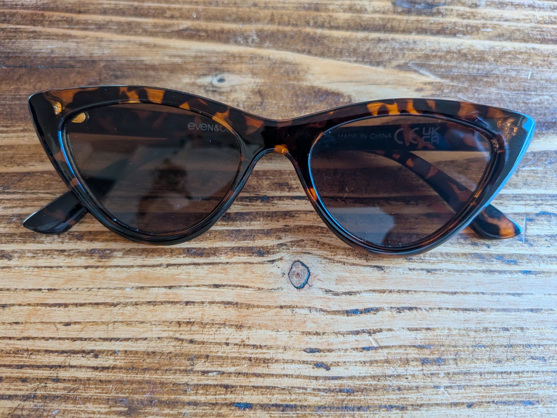 Brillen & Gläser: Sonnenbrille – Gebraucht aus Ostermundigen von om11