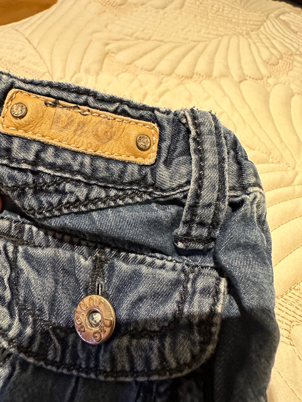 Dolce & Gabbana Pantaloni: D&G Baby jeans shorts-92 – Usato da Zürich venduto da Bybyana 3