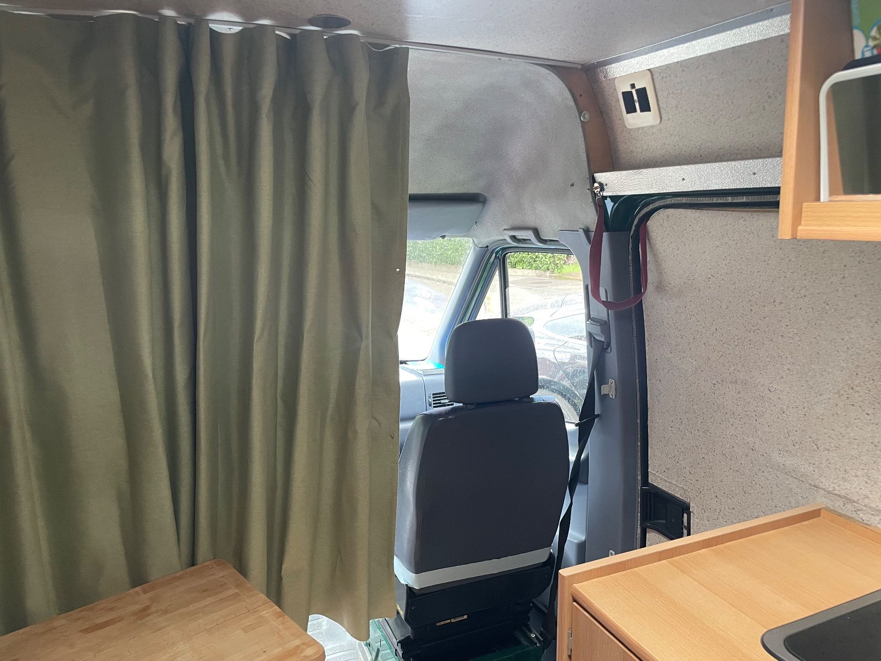 Mercedes-Benz Veicoli da campeggio: mercedes camper 212d 4.8m – Usato da MASSAGNO venduto da 392151 7