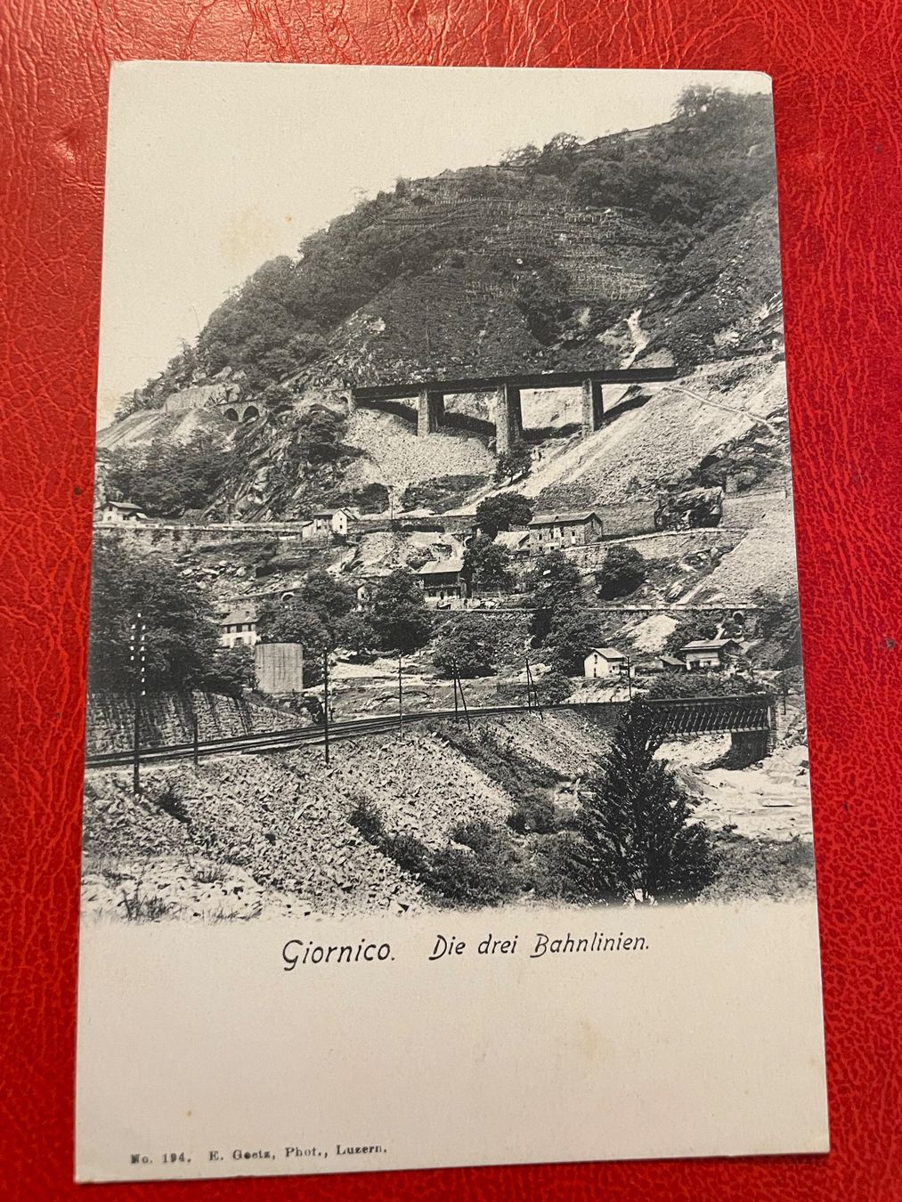 Cartoline postali: Giornico ; Die drei Bahnlinien – Usato da St-Légier-Chiésaz venduto da Theo006