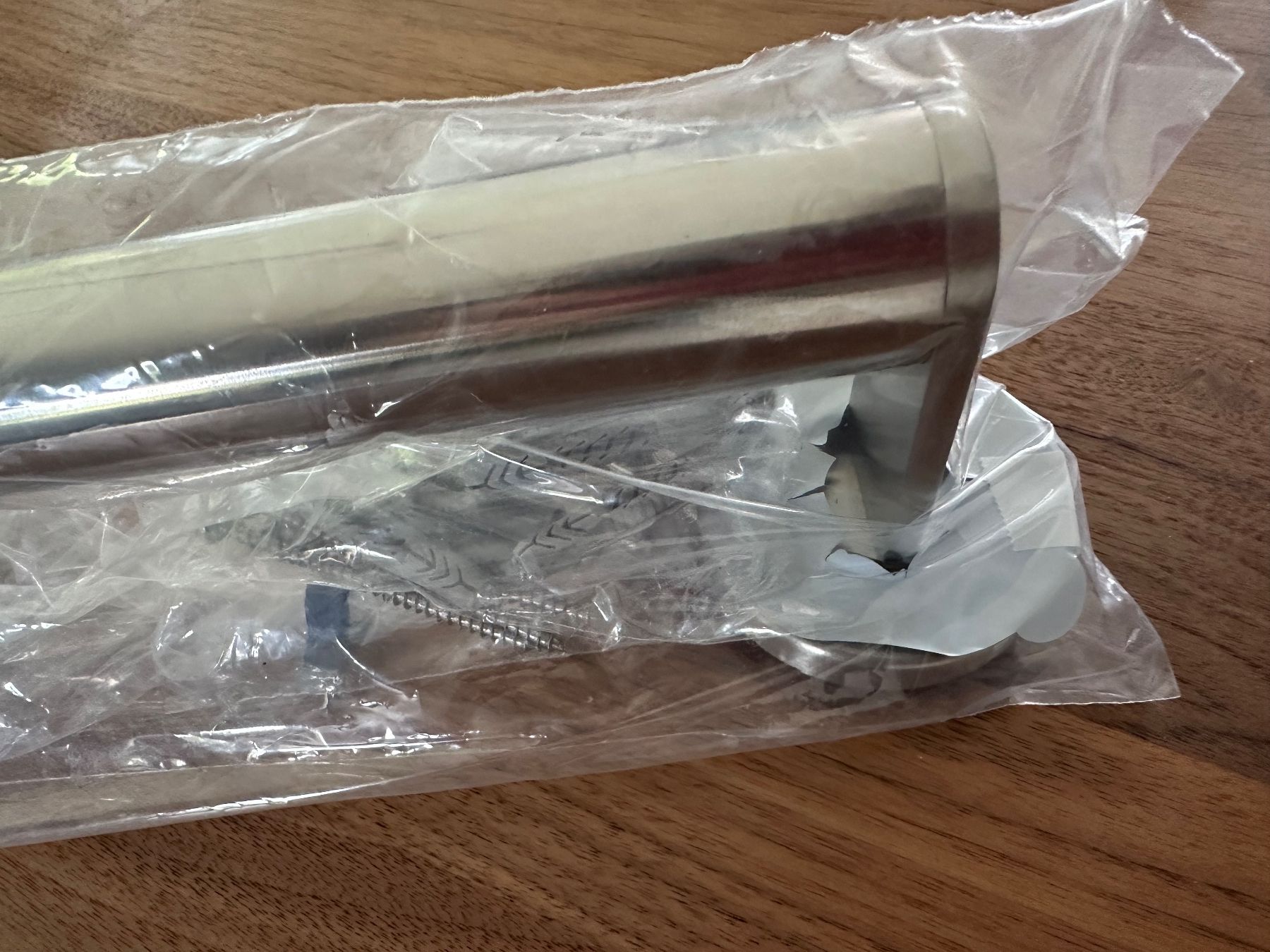 Ringhiere: Fabrikneuer HEWI S900 Haltegriff Griff für Dusche oder Bad – Nuovo e nell'imballaggio originale da Münsingen venduto da Sternsaphir64 1