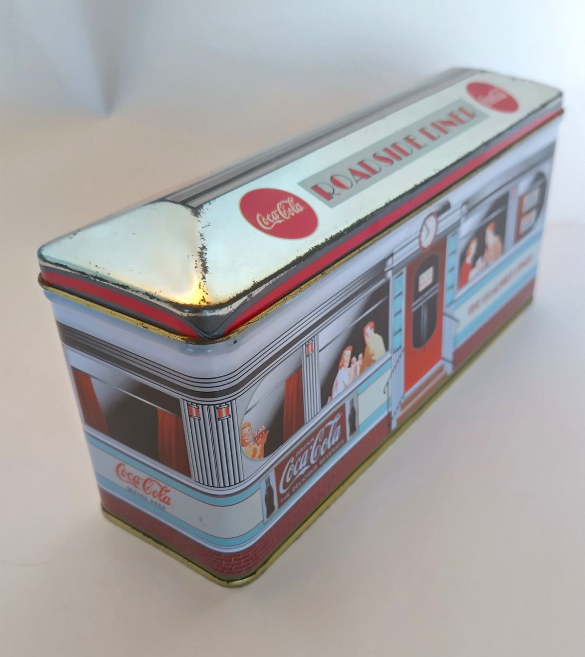 Coca-Cola Altro in Decorazioni & Accessori: Blechdose Coca Cola "Roadside Diner" ab Fr. 6.- – Usato da Bellach venduto da JingleJerry 1