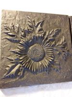 2 Handmade Gusseisen Distel Platten, 17x17cm.