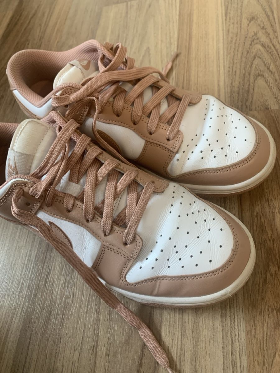 Nike Scarpe da donna: Nike Dunk Low rosa/weiss – Usato da Aarau venduto da est_x5vz 4
