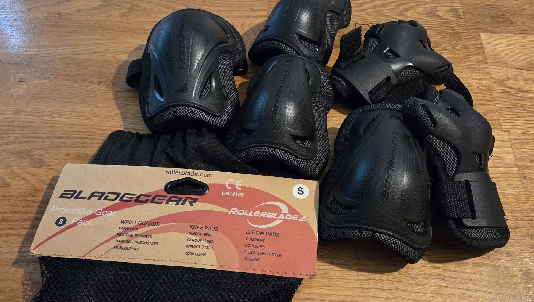 Pattini in linea & Pattini a rotelle: Kit Protections Rollerblade 3 Pack Noir Taille S  – Nuovo (secondo la descrizione) da Carouge GE venduto da LidieLot