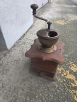 Antike Kaffeemühle aus Holz, Handmühle, Rarität!
