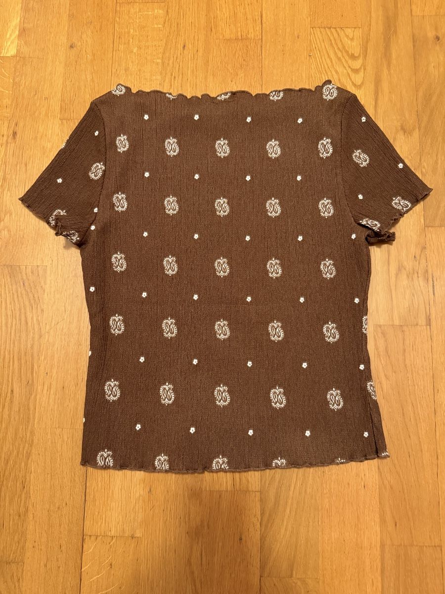 H&M T-shirt: Oberteil H&M Grösse XS braun gemustert. – Usato da Adliswil venduto da StephanieAnnina 4