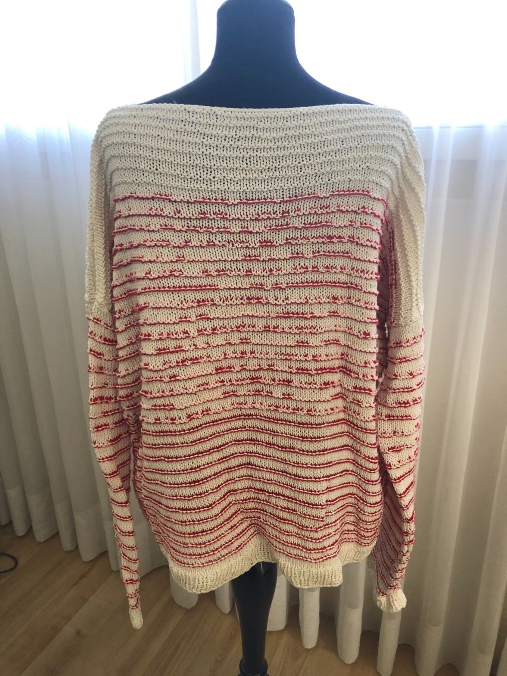 Maglioni & Felpe: Oversize Strickpullover in Weiss-Rot, Gr. 46 – Nuovo (secondo la descrizione) da Arlesheim venduto da OmnIa55 5