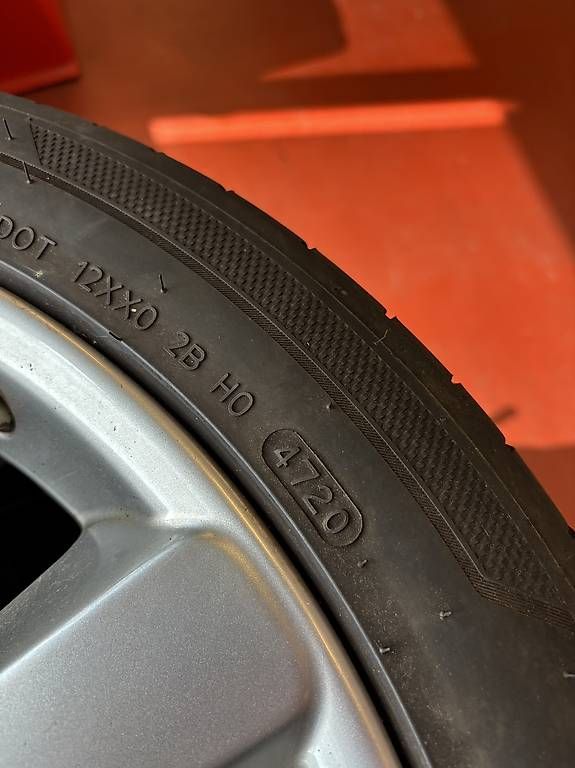 Pneus & Kompletträder: Kompletträder Mini JCW 225/45R19 – Gebraucht aus Muri b. Bern von UrbanMotors 1