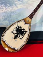 Albanisches Musikinstrument Qifteli