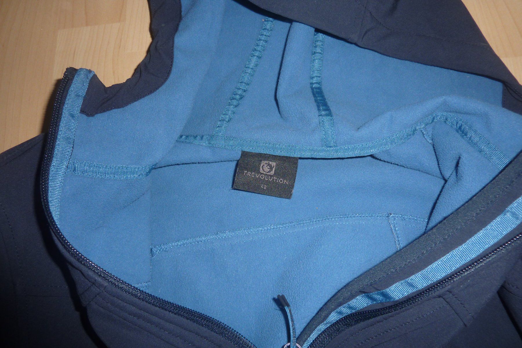 Trevolution Jacken: Softshelljacke Trevolution 42 – Gebraucht aus Langendorf von Ptoomai 1
