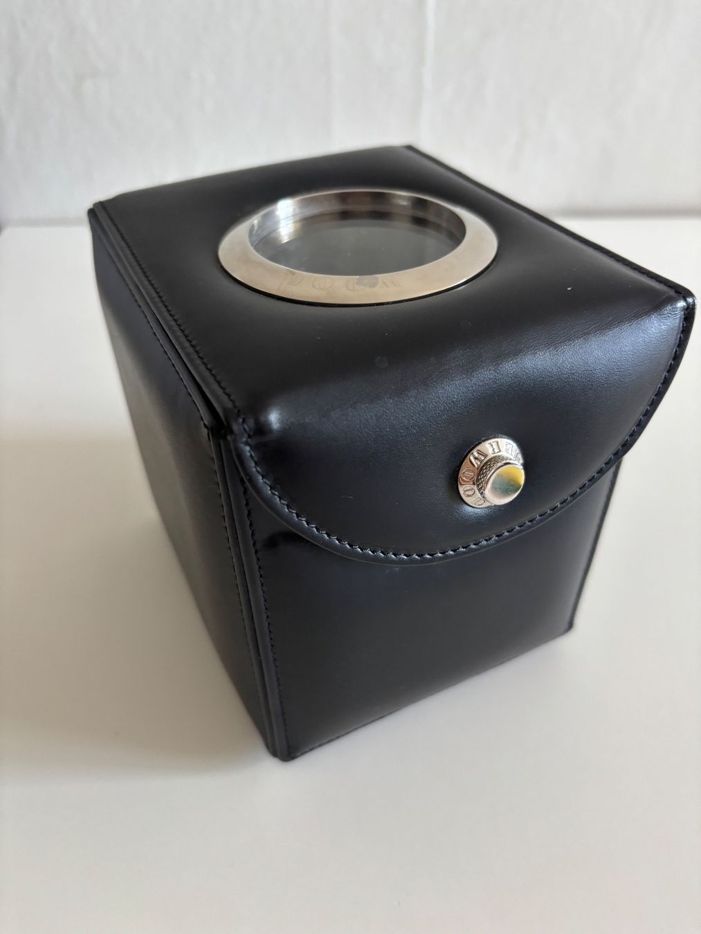 Cofanetto carica e porta orologi: Uhrenbewegungsbox/Watchwinder – Nuovo (secondo la descrizione) da Zürich venduto da Valmat