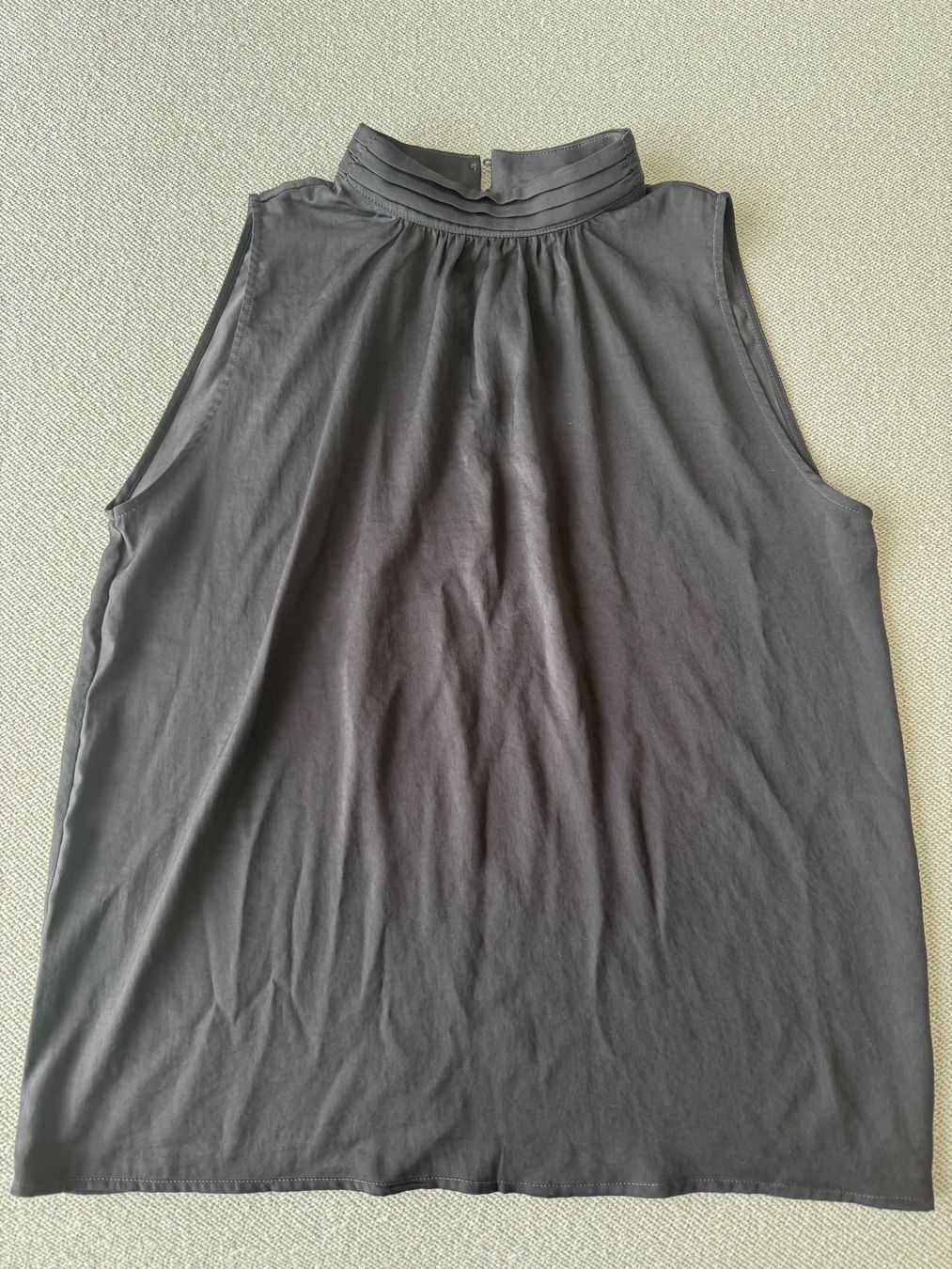 Top: Neckholder Top Saint Tropez XS – Usato da Glattpark(Opfikon) venduto da genevoise