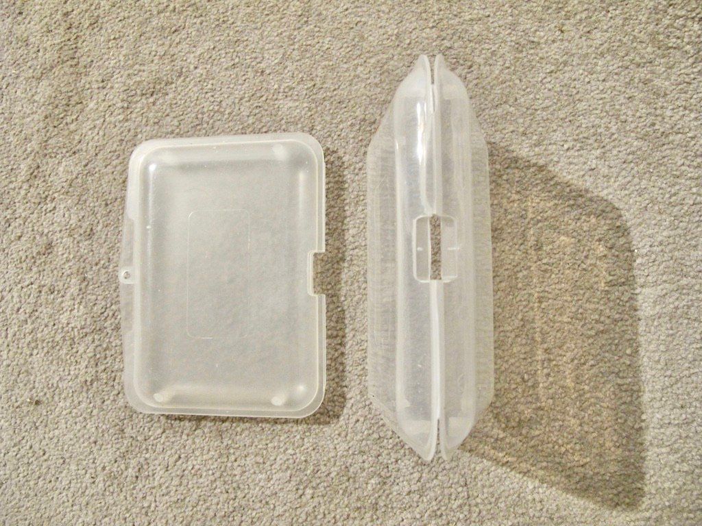 Contenitori & Simili: 2x Perlen Sortier Klapp Box Etui Hülle transparent Deckel – Usato da Wil ZH venduto da Arbolero 5