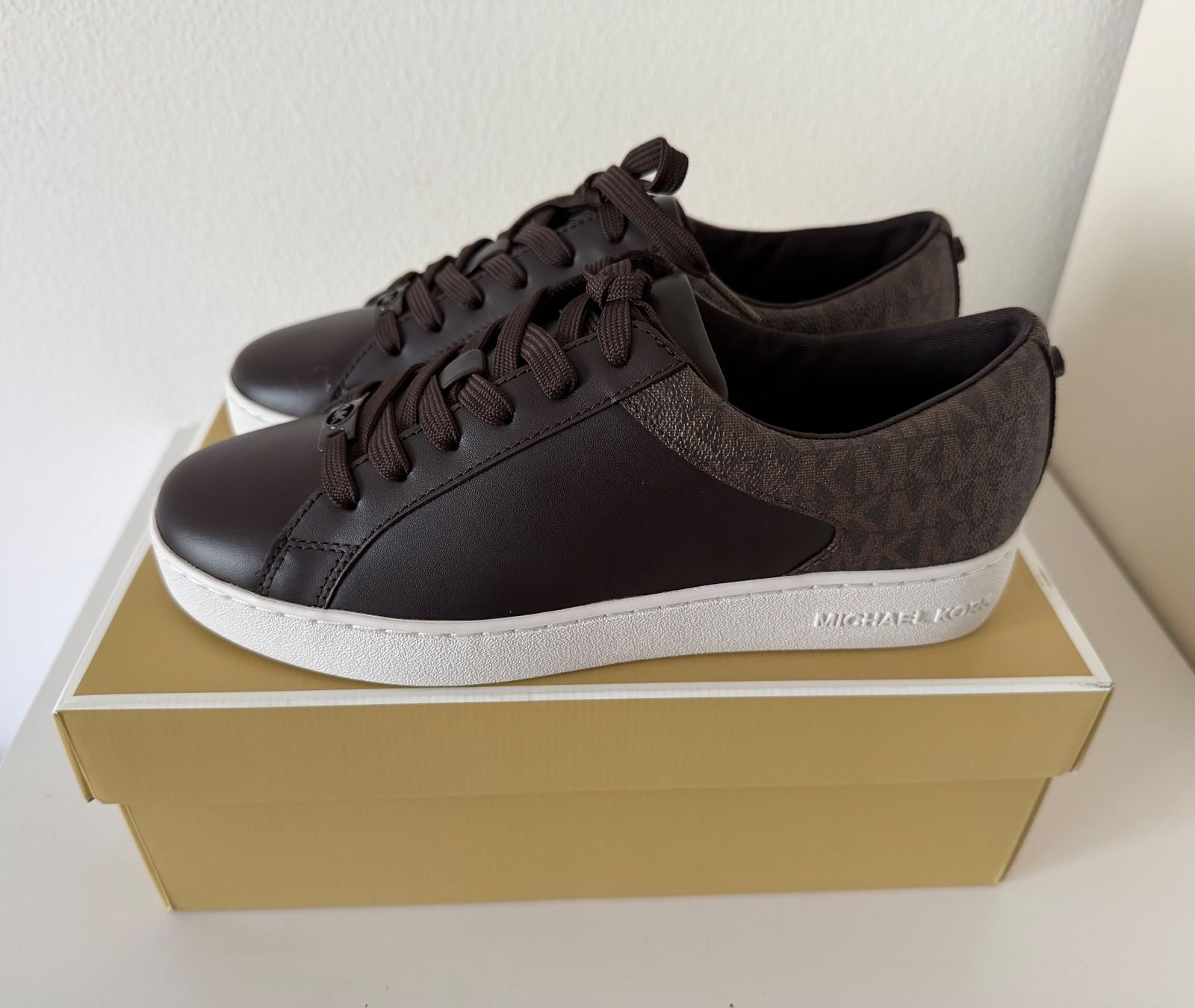 Michael Kors Scarpe da donna: Michael Kors Original Leder Sneaker  Gr. 37 – Nuovo e nell'imballaggio originale da Zürich venduto da Kue_Zuerich 1