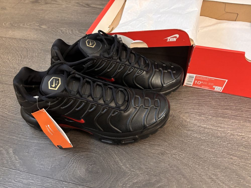 Chaussures De Cyclisme Peloton PL-SH-B - Taille 44 (US 10.5), Noir/blanc/rouge, Système De Fermeture à Clips, Neuves En Boîte