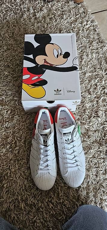 Herrenschuhe: Adidas Superstars Micky Mouse Edition – Neu (gemäss Beschreibung) aus Recherswil von sve_ctc9 4