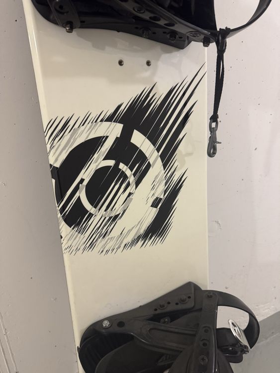 Snowboard Nitro Board: Nitro Snowboard Set mit Schuhen 40.5 – Usato da Riken AG venduto da ClaudiaChristina 2