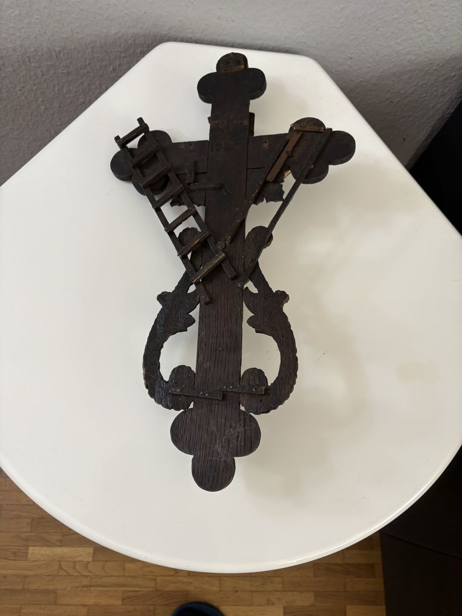 Tutte le decorazioni: Croix de christ ancien – Usato da petit lancy venduto da FerreiraLuis 4