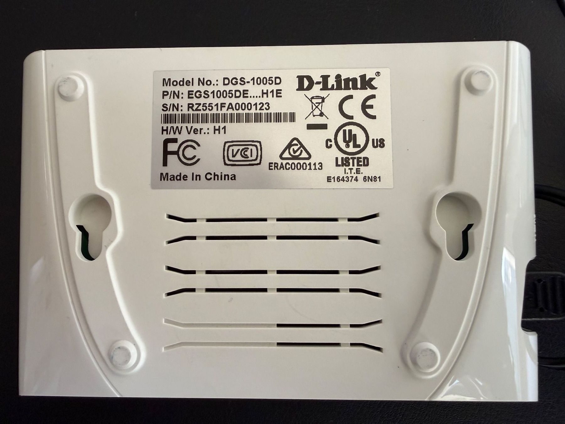 Dlink Hubs & Switches: Switch, 5-Port, Gigabit Ethernet – Gebraucht aus Rupperswil von fatboy03 1