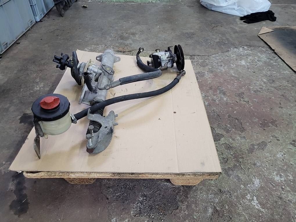 Alle Autoersatzteile: Audi Coupé/80/90 typ 81/85 Lenkgetriebe – Gebraucht aus Oberwangen TG von tetzi10