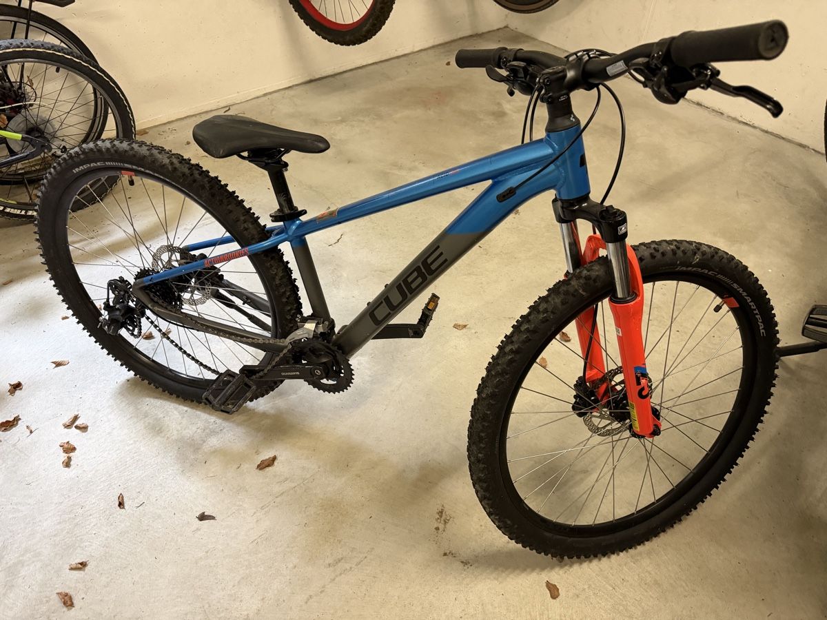 cube e bike compact hybrid 500 lizard´n´reflex Cube Acid - 27.5 MARKE_IB LAURSEN Stuhlfarbe:Gelb