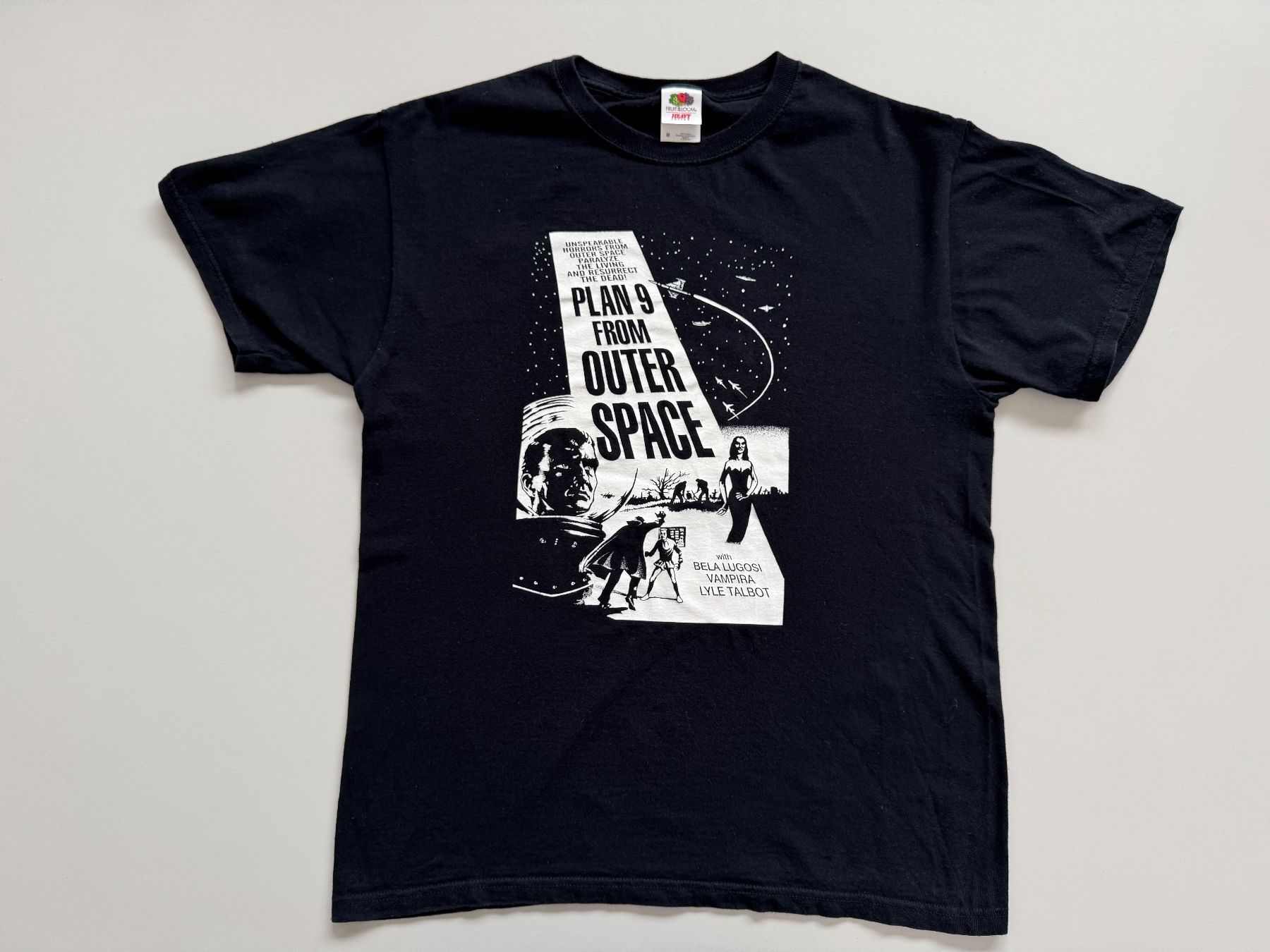 T-shirt: Plan 9 from outer space Vampira T-shirt MEN Sz M – Usato da Neuchâtel venduto da _Easy_to_Find_