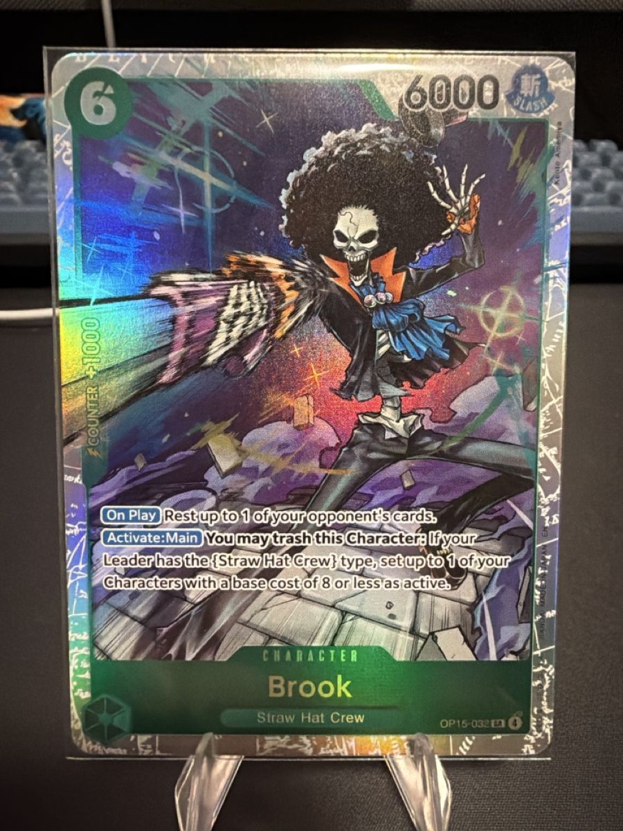 Bandai Carte collezionabili: One Piece Karte Holo Brook OP15 – Nuovo (secondo la descrizione) da Kriens venduto da Ajiani
