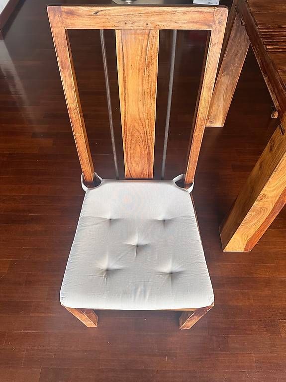 Tischset: Table à manger Maisons du Monde et 6 chaises  – Gebraucht aus Bulle von Melisa7 2