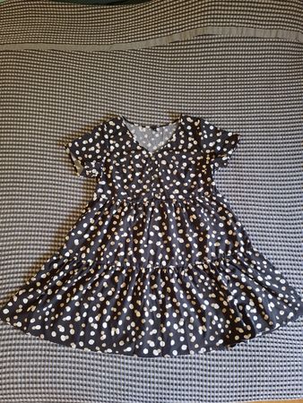 Robe à pois / Gepunktetes Kleid