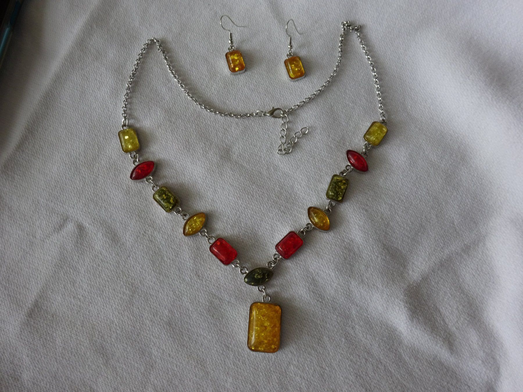 Sonstiger Schmuck: Schmuck Set, Kette und Ohrringe – Neu (gemäss Beschreibung) aus Frauenfeld von  3