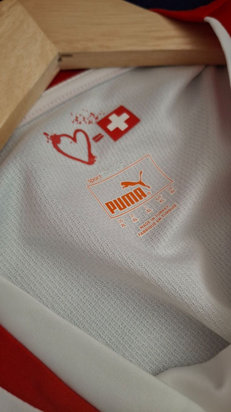 Schweizer Nati Leibchen & Hosen: Switzerland Nati 2012 player issue puma – Gebraucht aus Yverdon-les-Bains von flo_8fgr 3