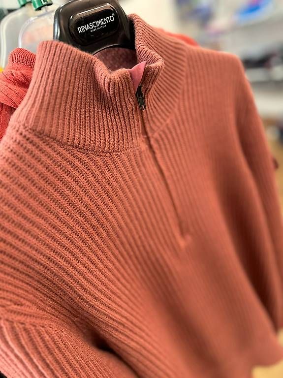 Pullover & Sweatshirts: Belowzero Damen Pullover Rosa Pink NEU – Gebraucht aus Sursee von pil_xg2h 1