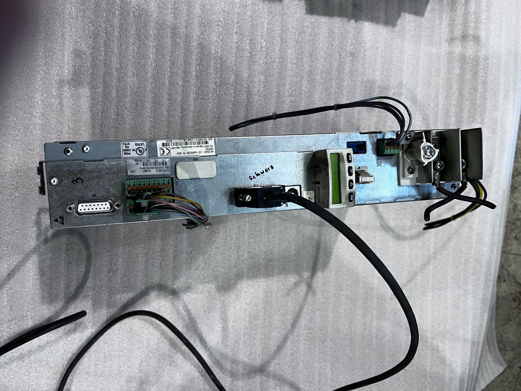 Bosch Componenti elettronici: Bosch Rexroth IndraDrive HCS02 Umrichter – Usato da Horn venduto da JoeyJacomet 3