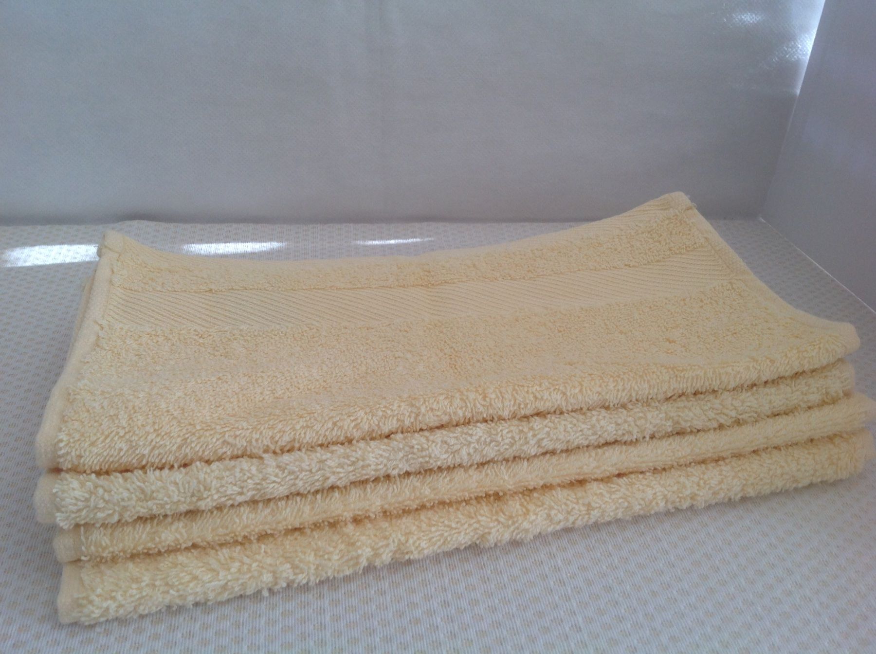 Badetücher: Lavettes de toilette – Neu (gemäss Beschreibung) aus Sion von accroshoes