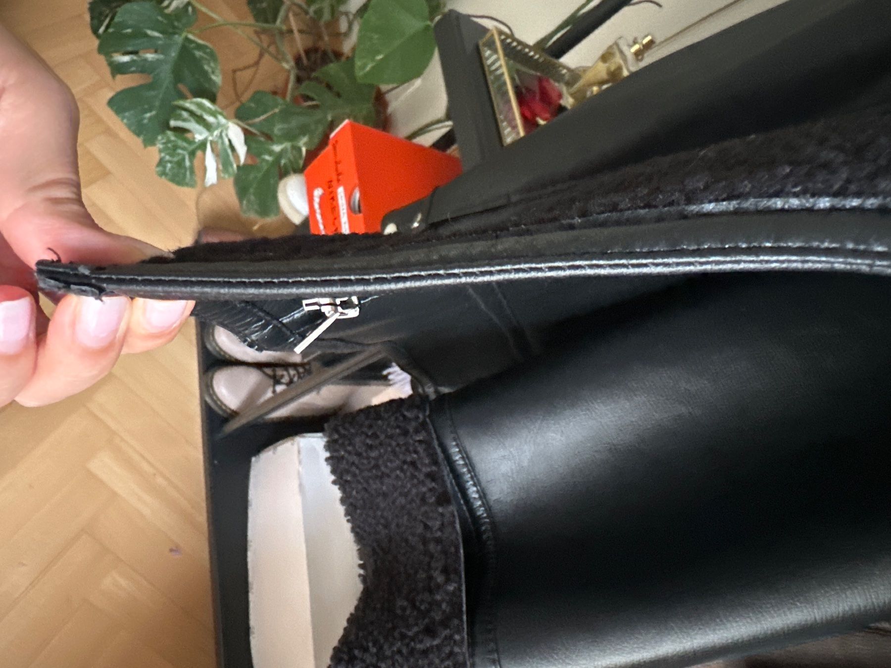 Zara Jacken: Zara Leather Jacket – Gebraucht aus Chur von san_qq2g 3