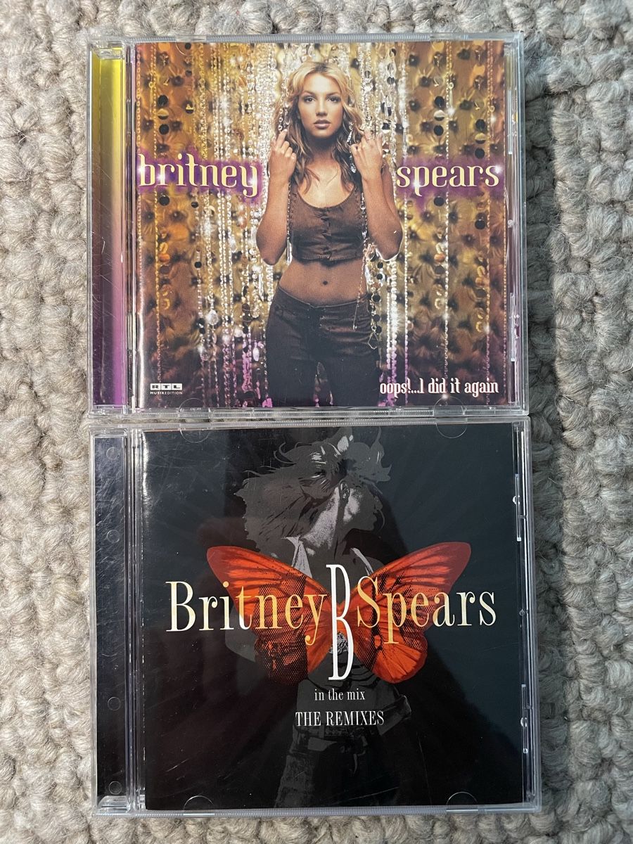 CD: 2x Britney Spears – Usato da Reinach AG venduto da trigger7811