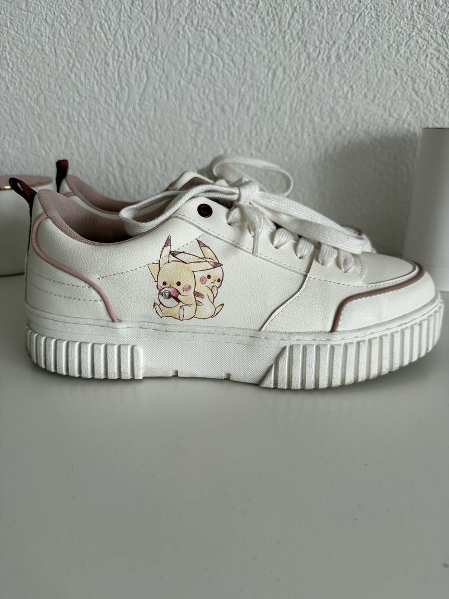 Zara Scarpe da donna: Zara x Pokémon Schuhe Gr. 39 – Usato da Zollikofen venduto da liindaaa