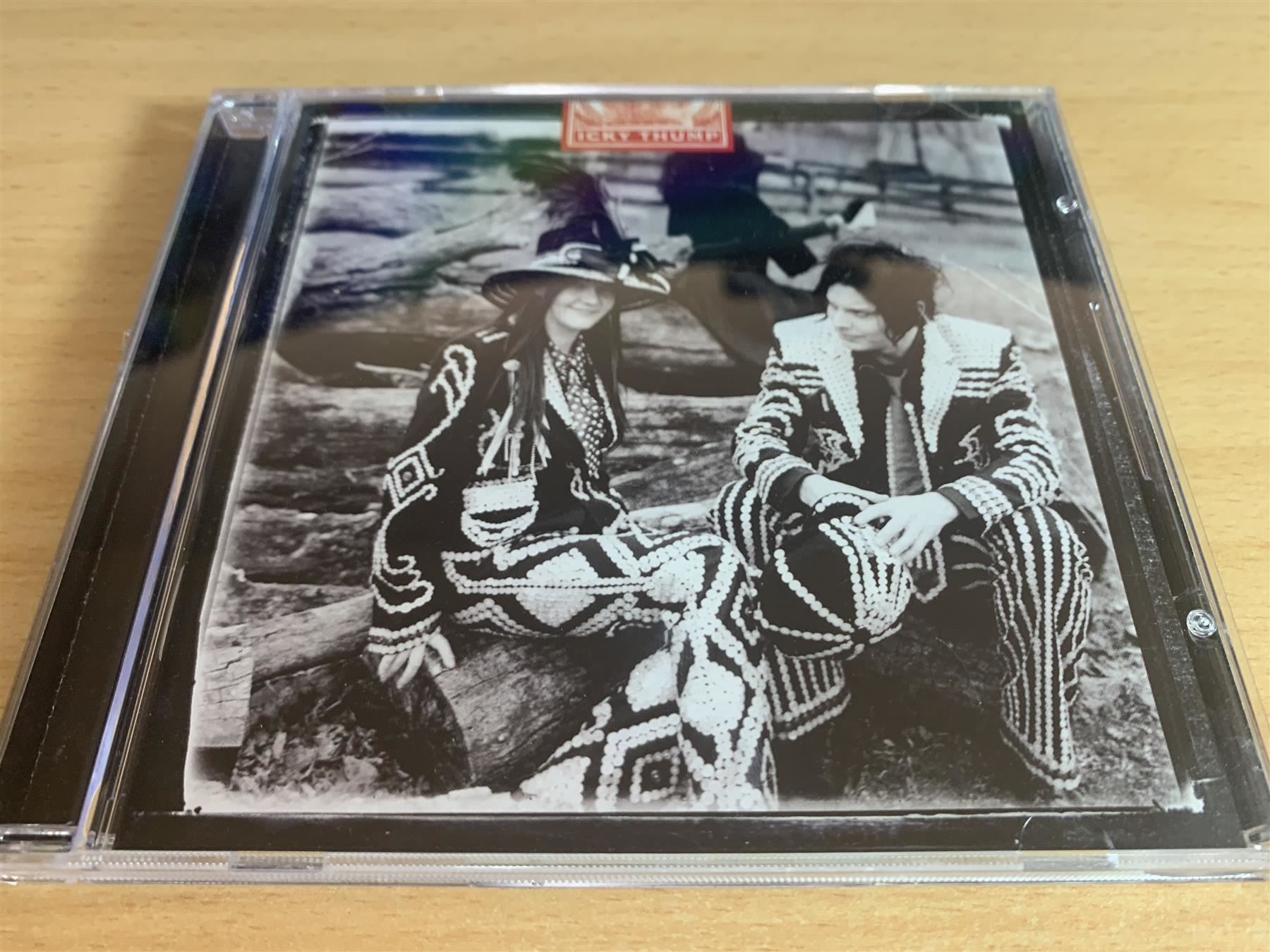 CD: The White Stripes – Icky Thump – Usato da Rikon im Tösstal venduto da Alpenmutz