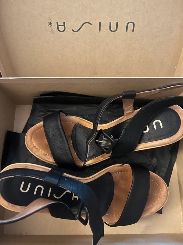 Unisa Scarpe da donna: UNISA Keilabsatz Sandalen – Usato da Rafz venduto da mar_j7dl 1