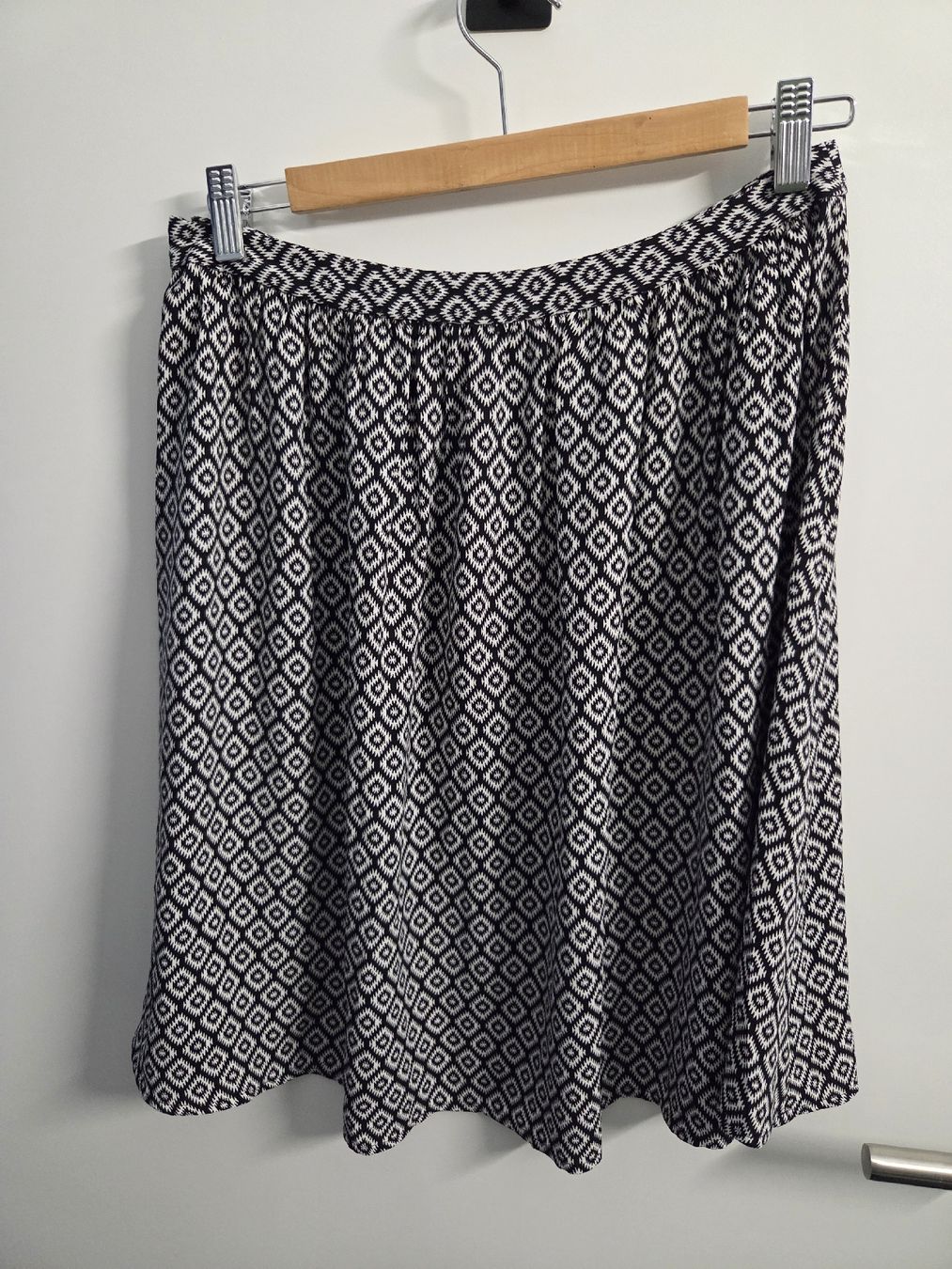 Jupes: Jupes von Loft Gr. 38 – D'occasion à Kriens par ..stx.. 1
