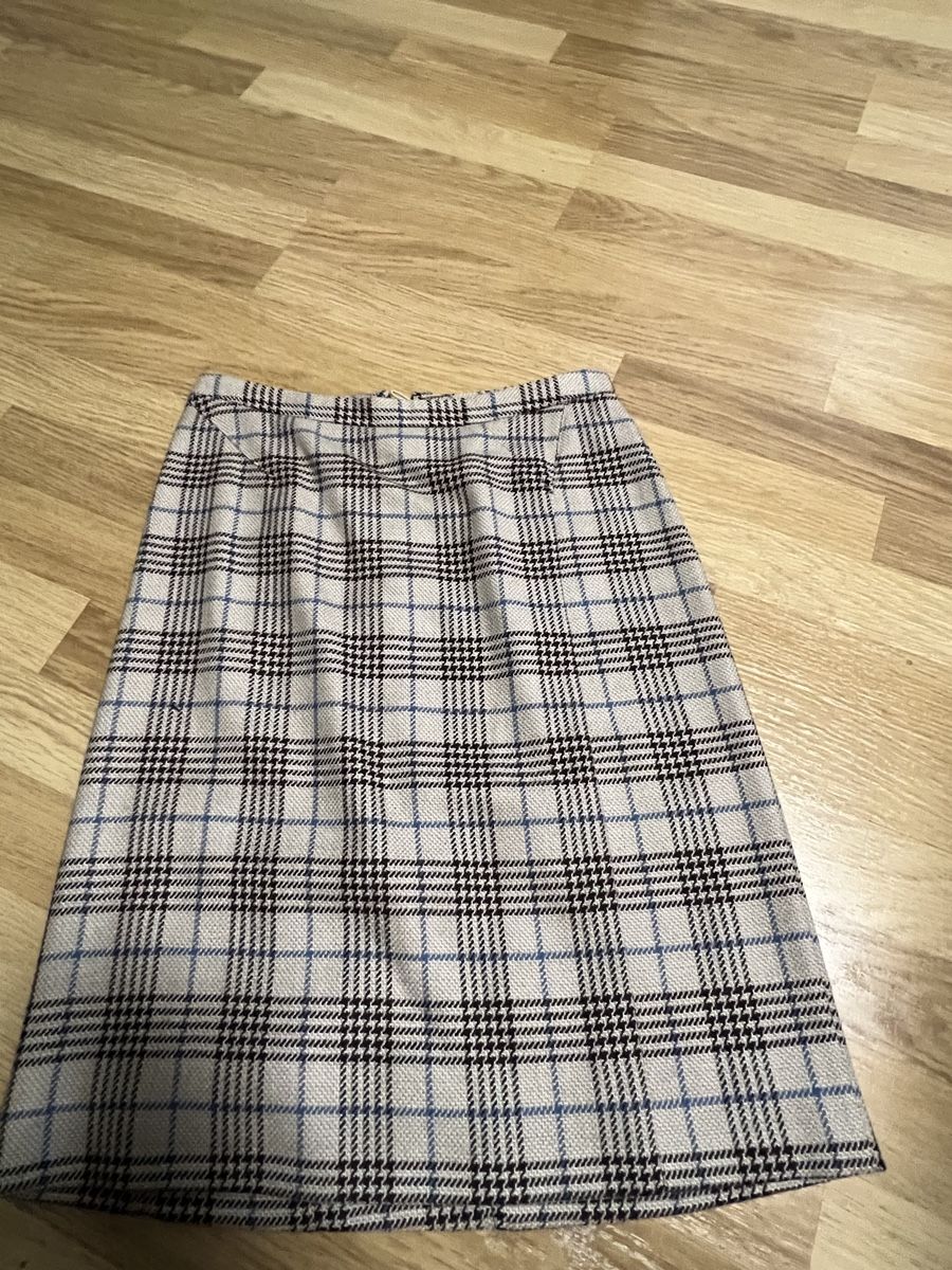 Armani Completi & Tailleur: Frauen Anzug Giorgio Armani – Usato da Männedorf venduto da mbjs 1