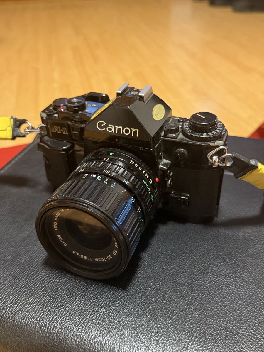 Canon Fotocamera: Canon A-1 set – Usato da Emmen venduto da NathanVialon 1