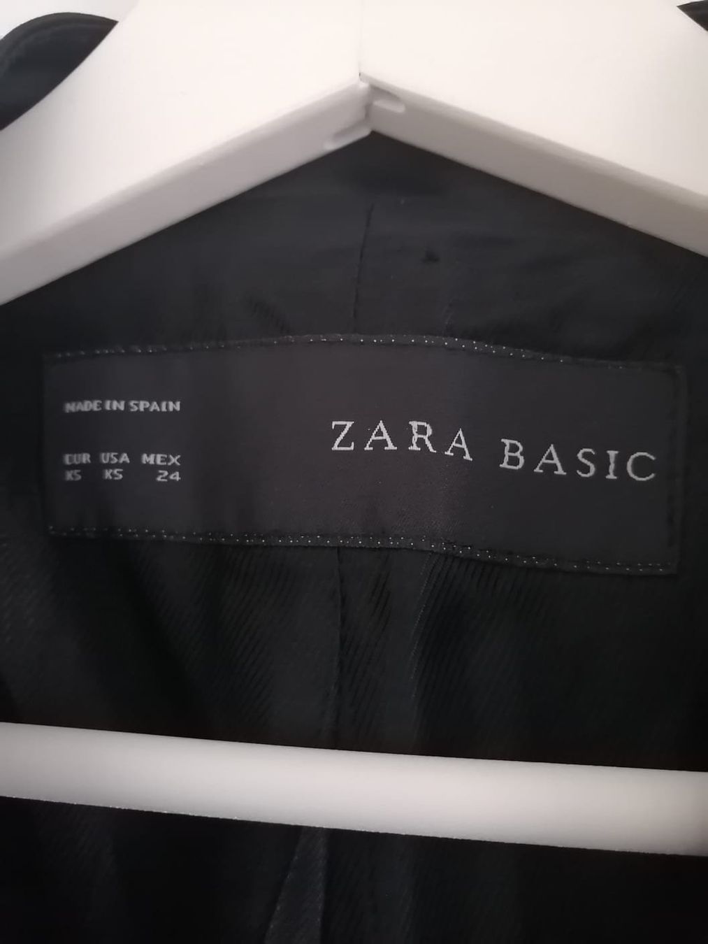 Zara Completi & Tailleur: Blazer Zara Basic schwarz Grösse XS gebraucht top Zustand – Usato da Niedergösgen venduto da lil_s6k8 3
