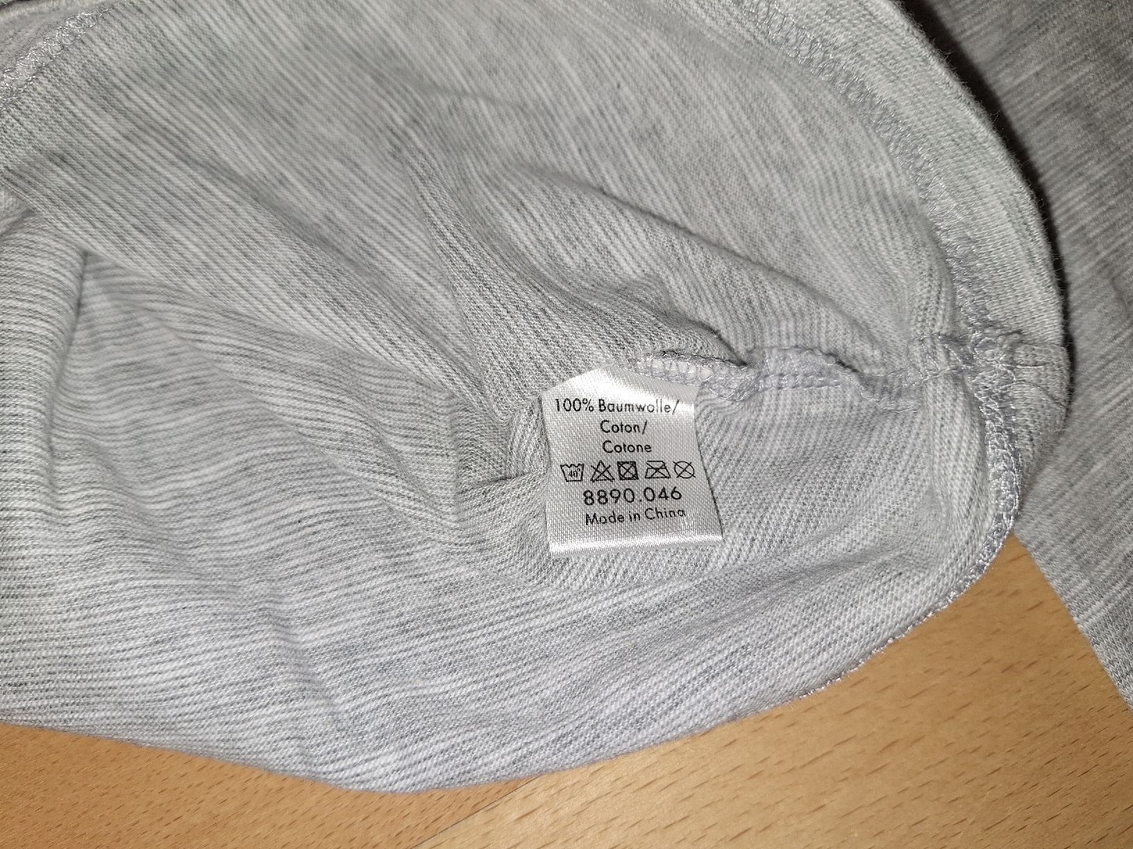 Camicie, T-shirt & Polo: Langarmshirt in Gr. 140 – Usato da Oberrieden venduto da man_tky9 1